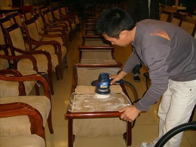 首页 广州华玉清洁服务有限公司 最新供应 广州市连锁餐厅沙发清洗